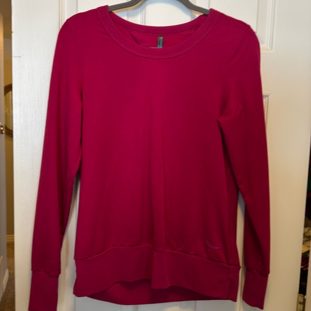 Saucony Keyhole Back Sweater